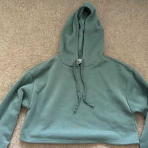 Forever 21 cropped sweatshirt